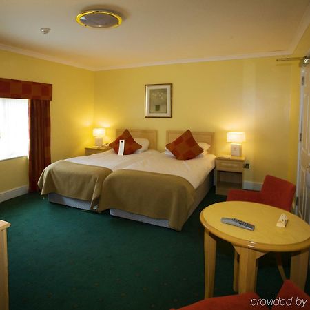 Cisswood House Hotel Horsham Room photo