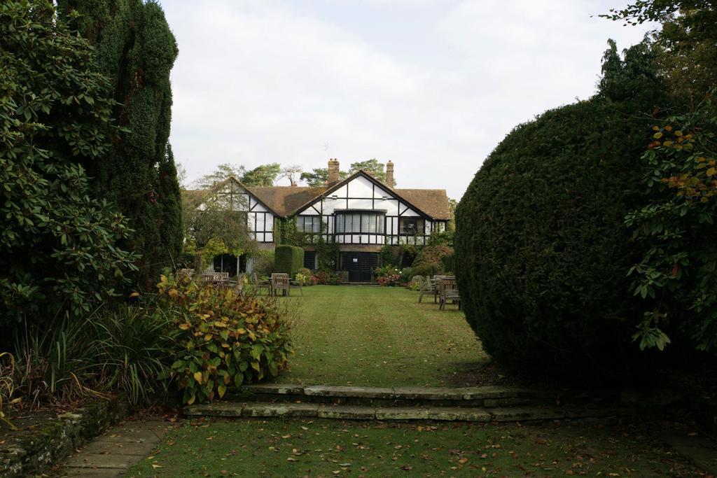 Cisswood House Hotel Horsham Exterior photo